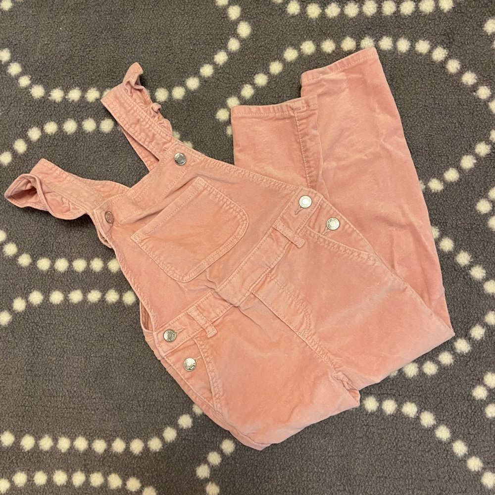 Gap 5T pink velvet overalls with ruffle straps